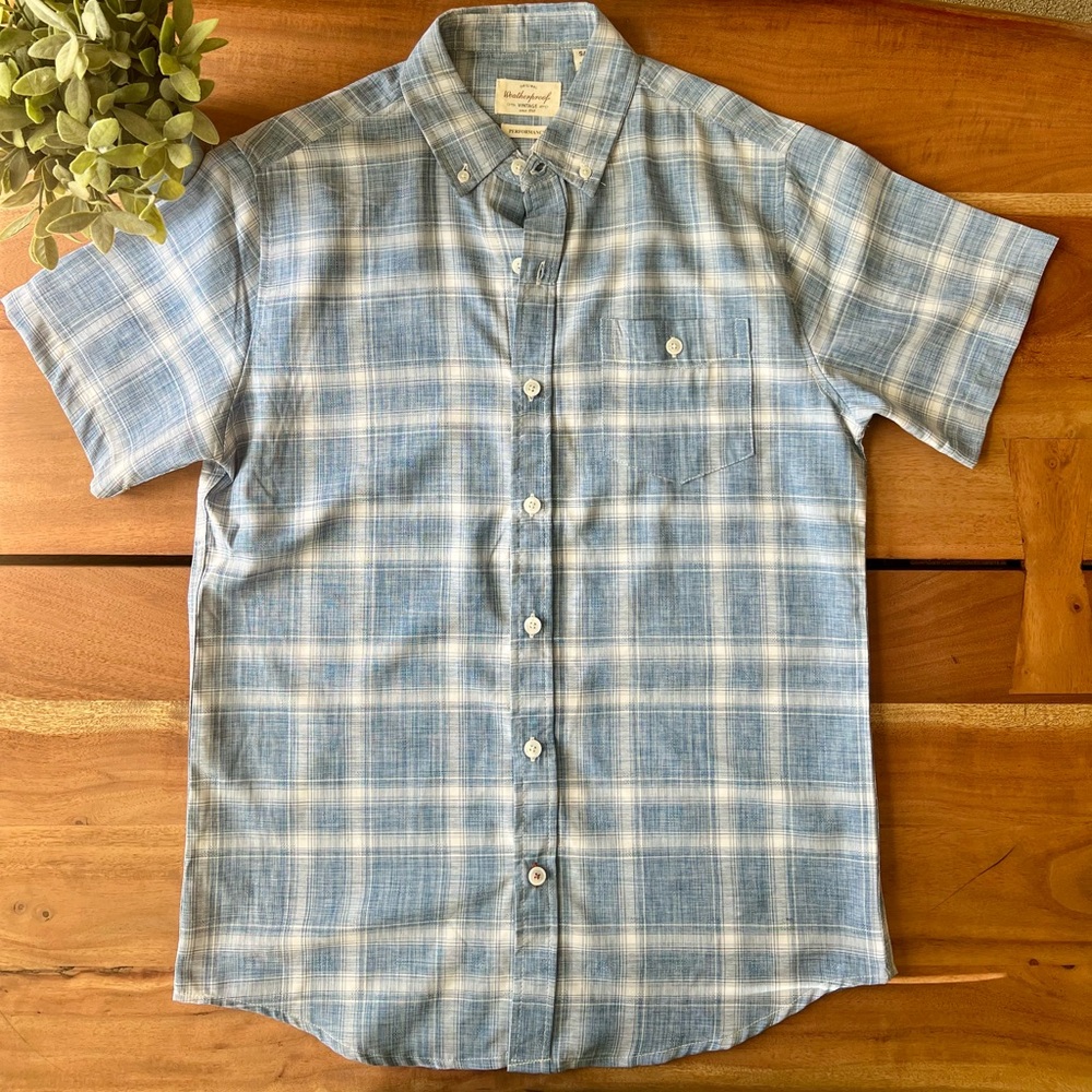 Men’s Weatherproof Blue and White Casual Button Down Shirt